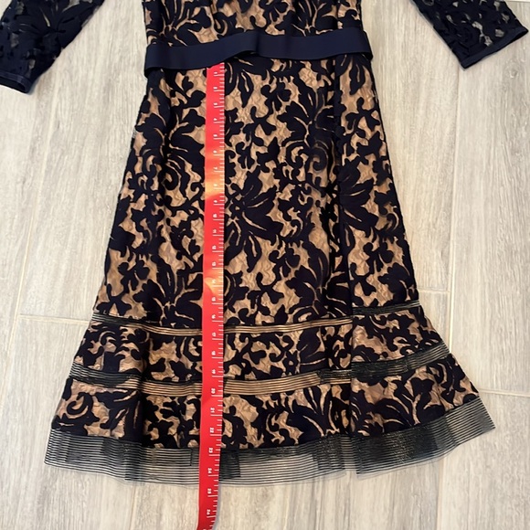 NWOT TADASHI SHOJI LACE DRESS - Picture 15 of 15